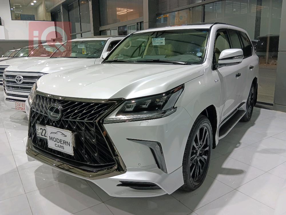 Lexus LX